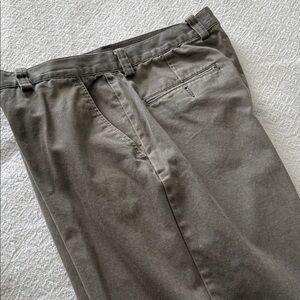 Dockers Men's Chinos in Olive/Sage Green